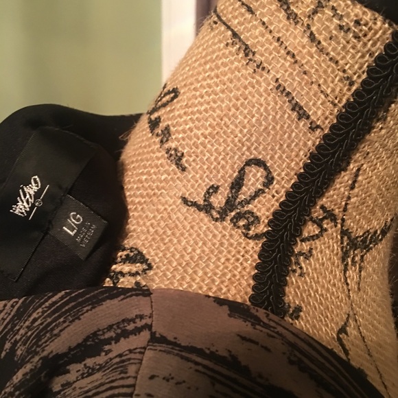 Dress - Picture 6 of 6